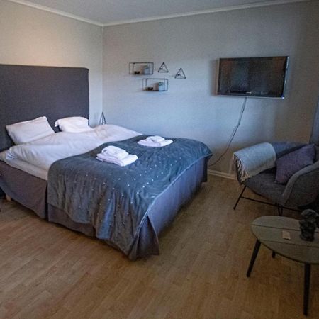 Systra Hotel Apartments Sjøholt Buitenkant foto
